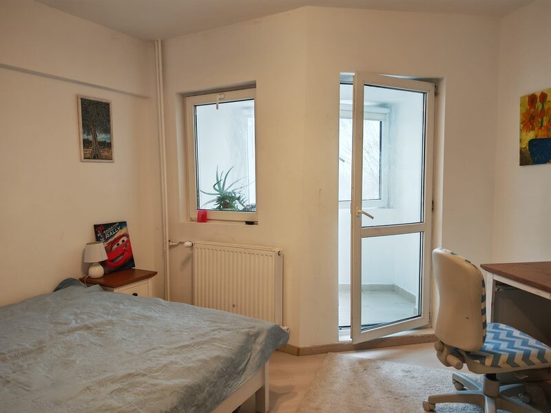 Herastrau, Elena Vacarescu  3 camere